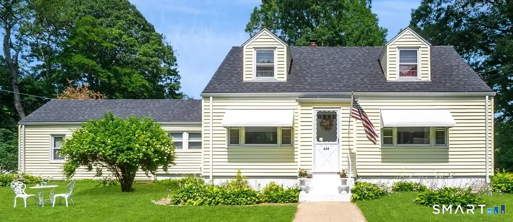 634 Bradley Street, East Haven