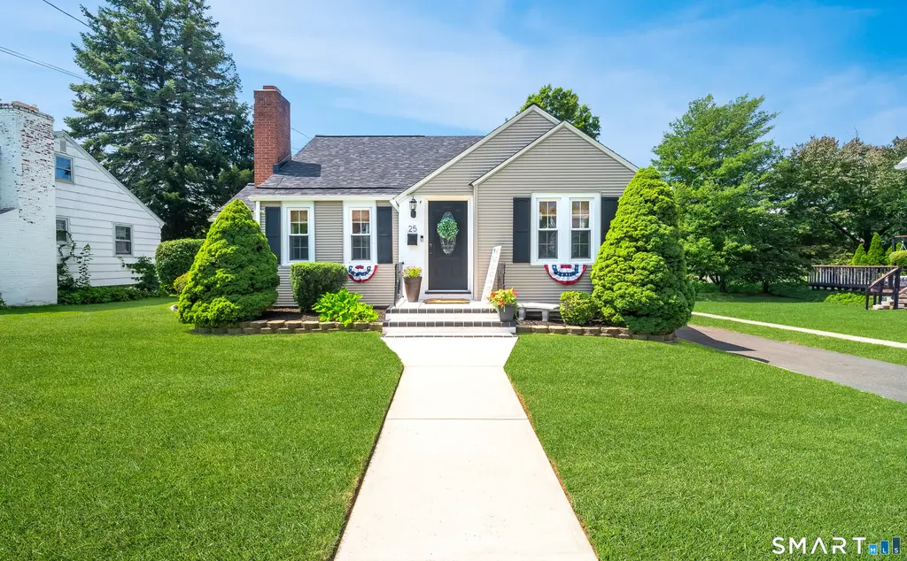 25 Garfield Avenue, Middletown