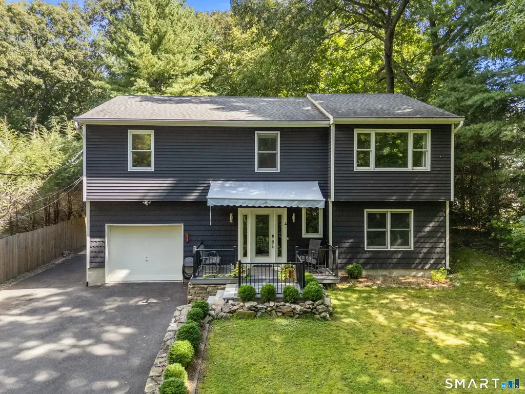 574 Belden Hill Road, Norwalk