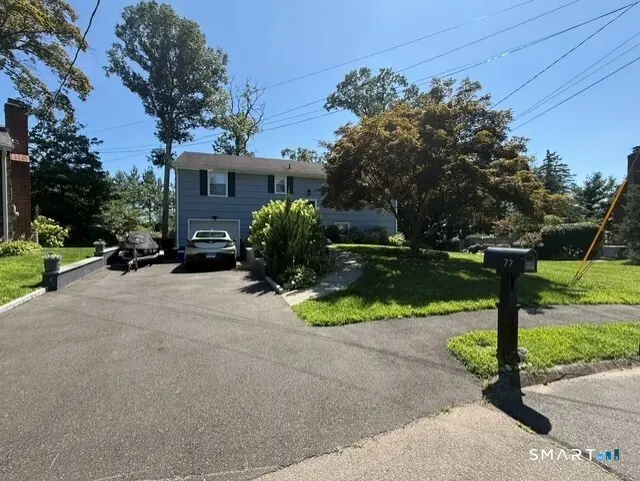 77 Valley View Road, Norwalk