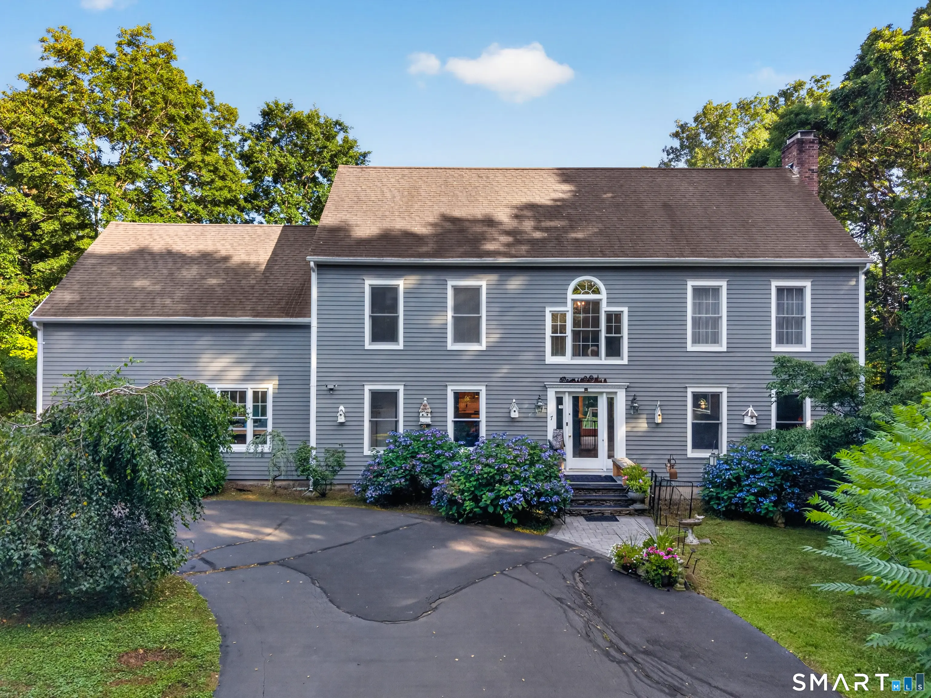 7 Bailey Drive, Guilford