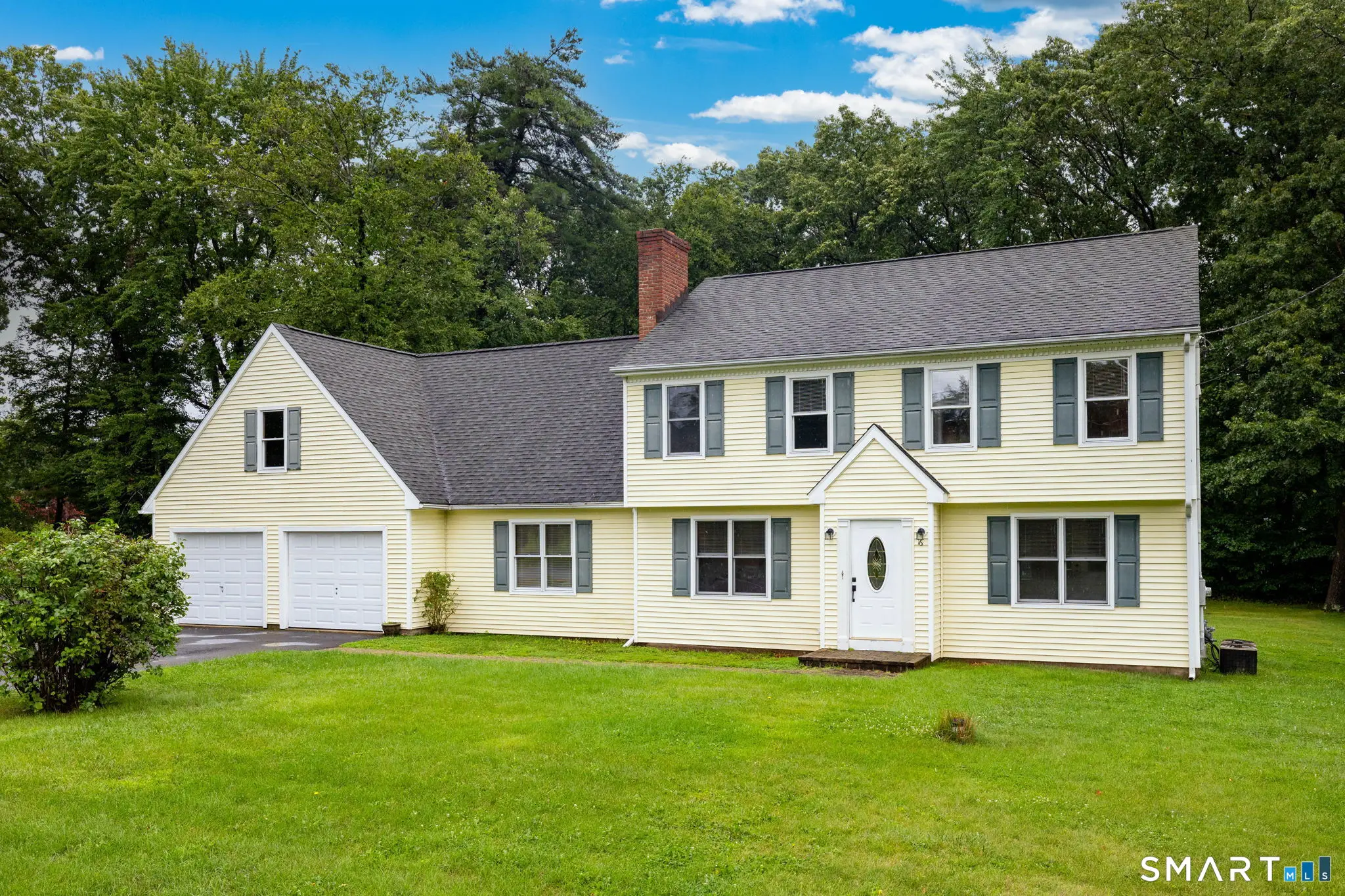 16 Terrie Road, Farmington