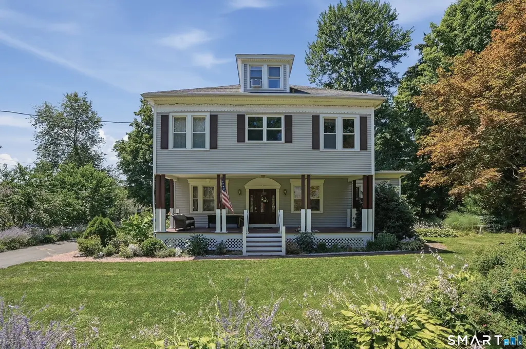 29 Woodland Avenue, Bloomfield