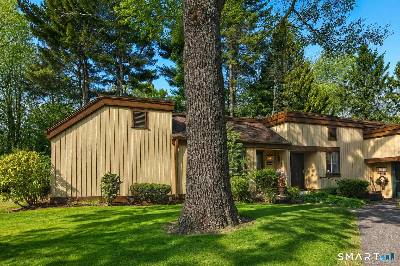 1041 Heritage Village A, Southbury