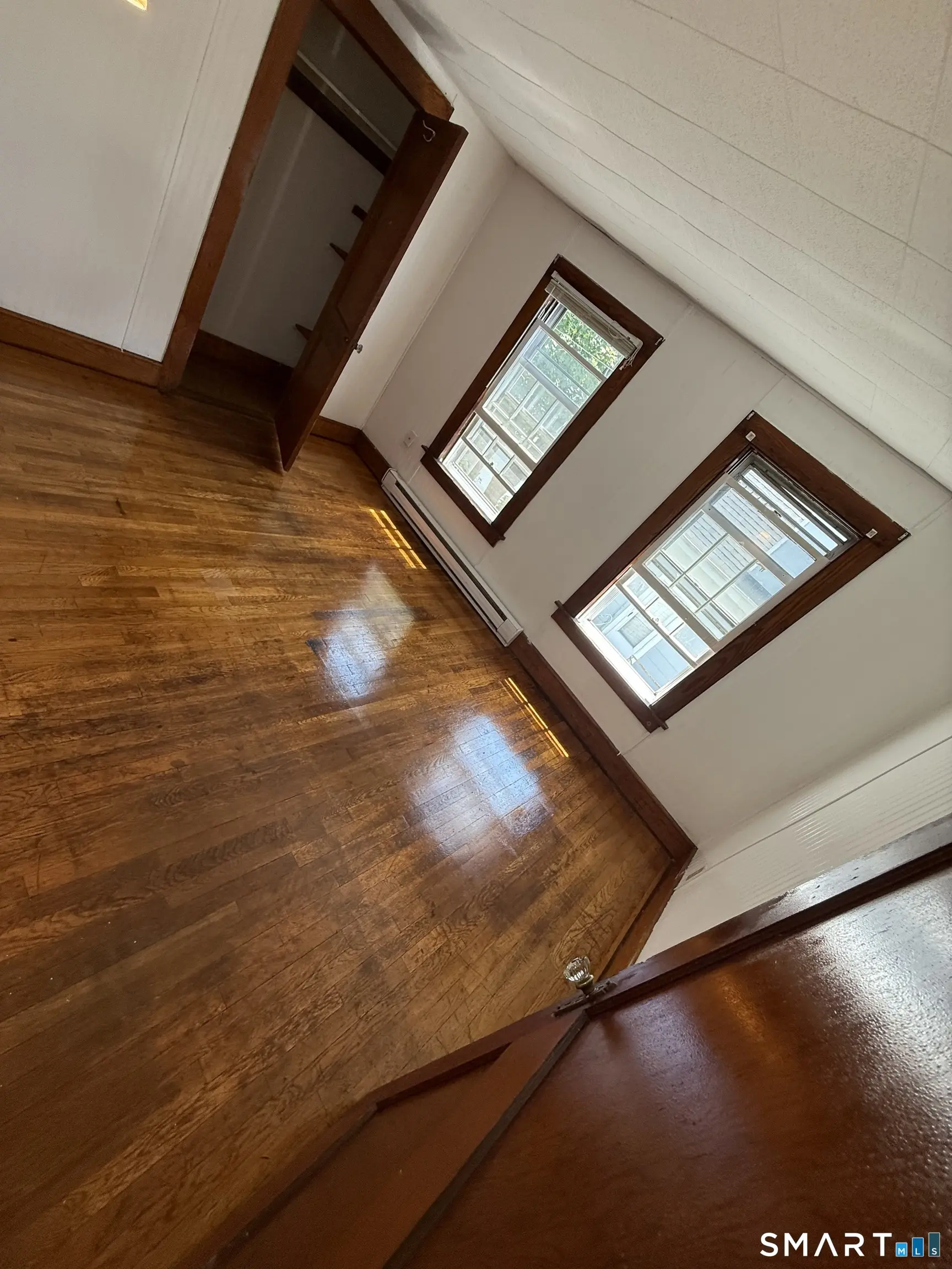 142 Montauk Avenue 3rd Floor, New London