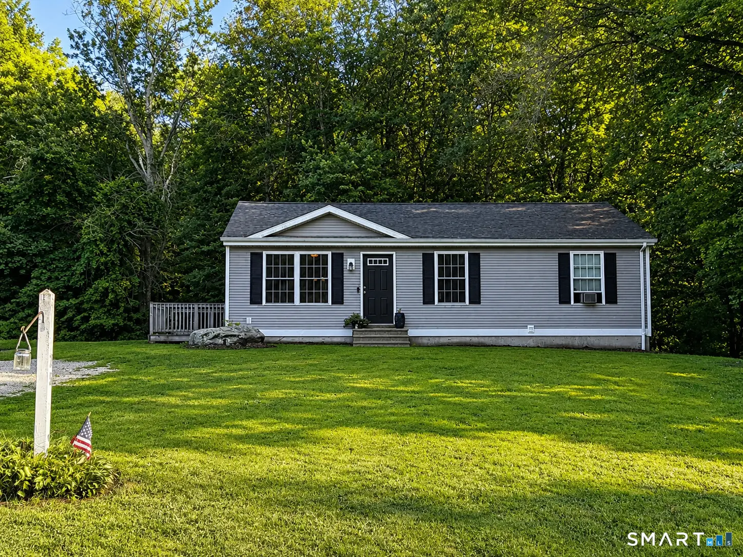 25 Lester Drive, Plainfield