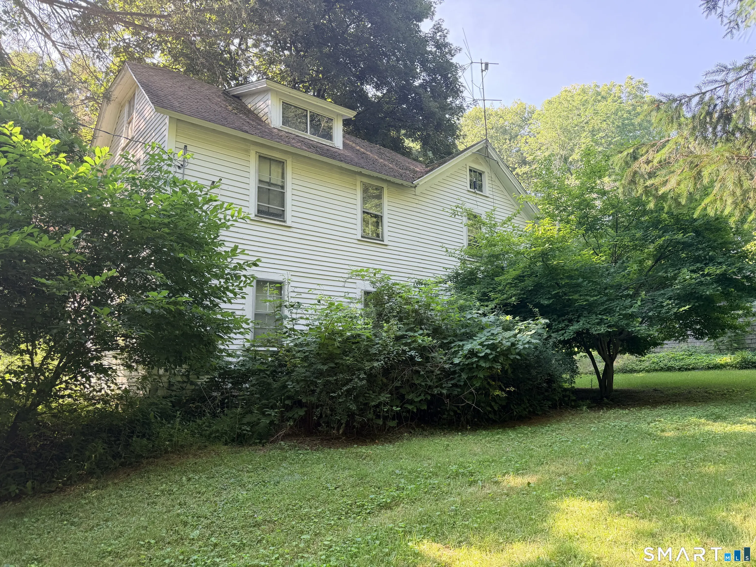 69 Station Road, Hampton