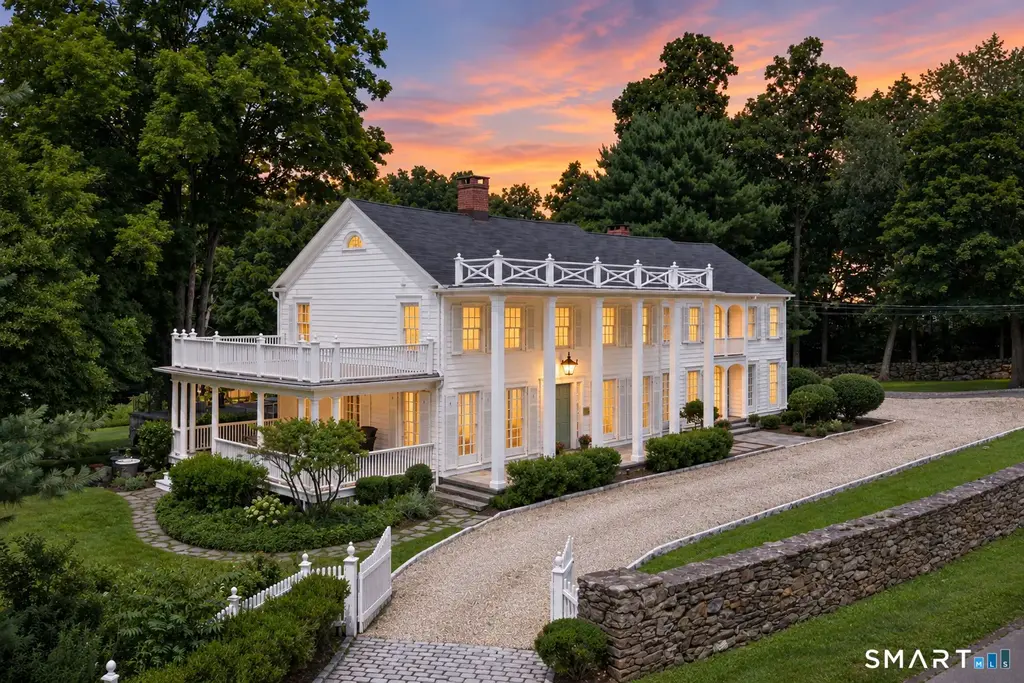 89 Chestnut Hill Road, Wilton