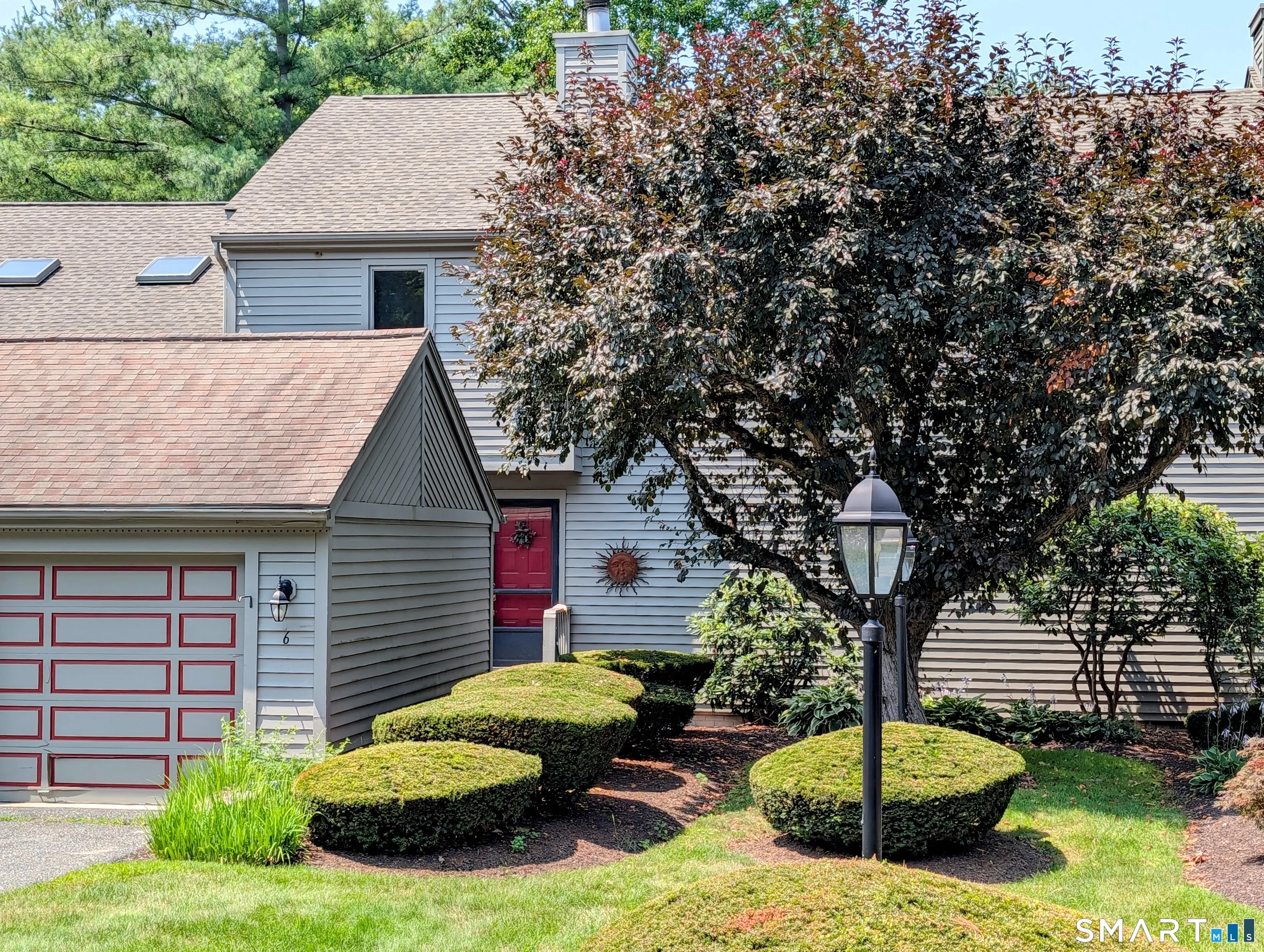 6 Ledgewood Drive 6, Brookfield