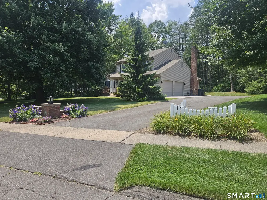 9 Woodberry Hill Drive, Southington