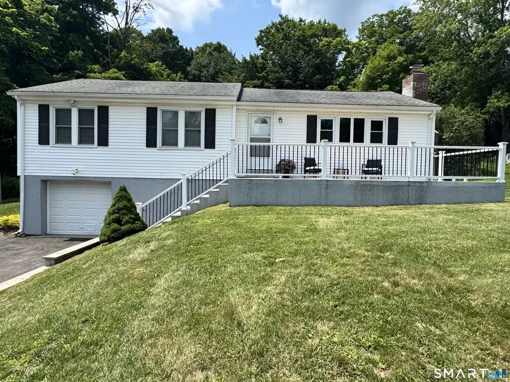 49 George Street, Middletown