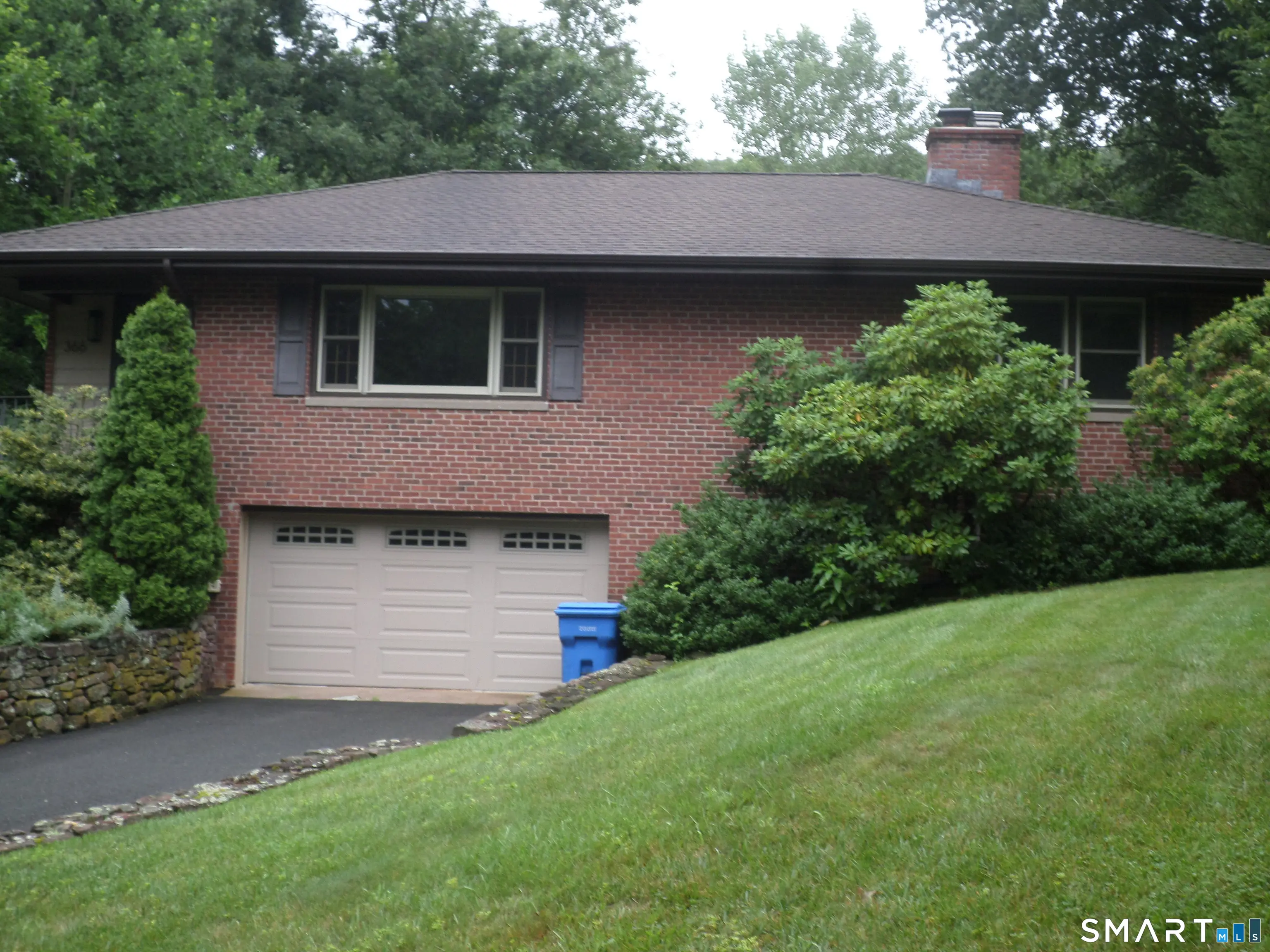 366 West Woods Road, Hamden
