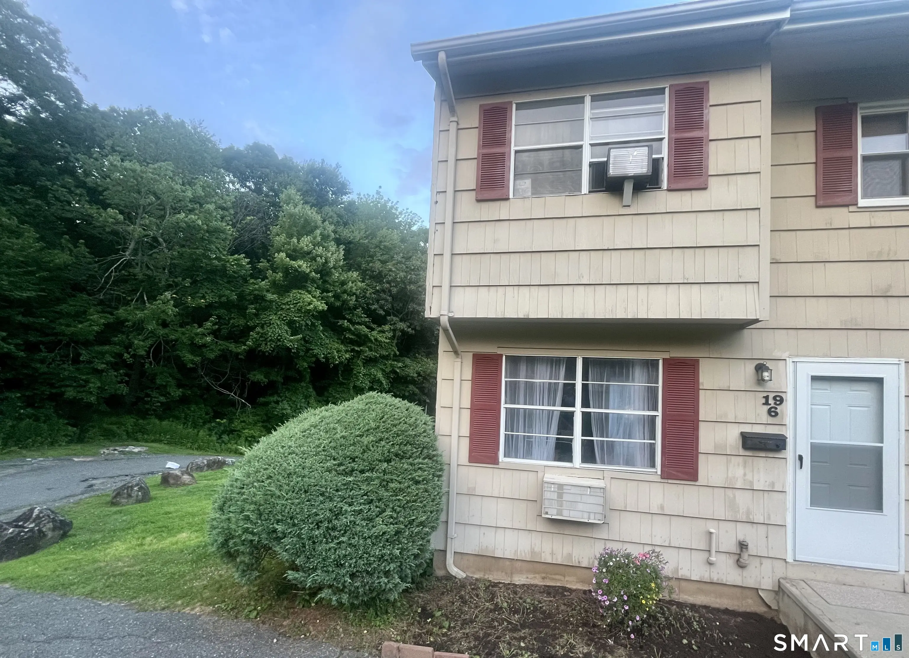 19 Coach Circle 6, Naugatuck