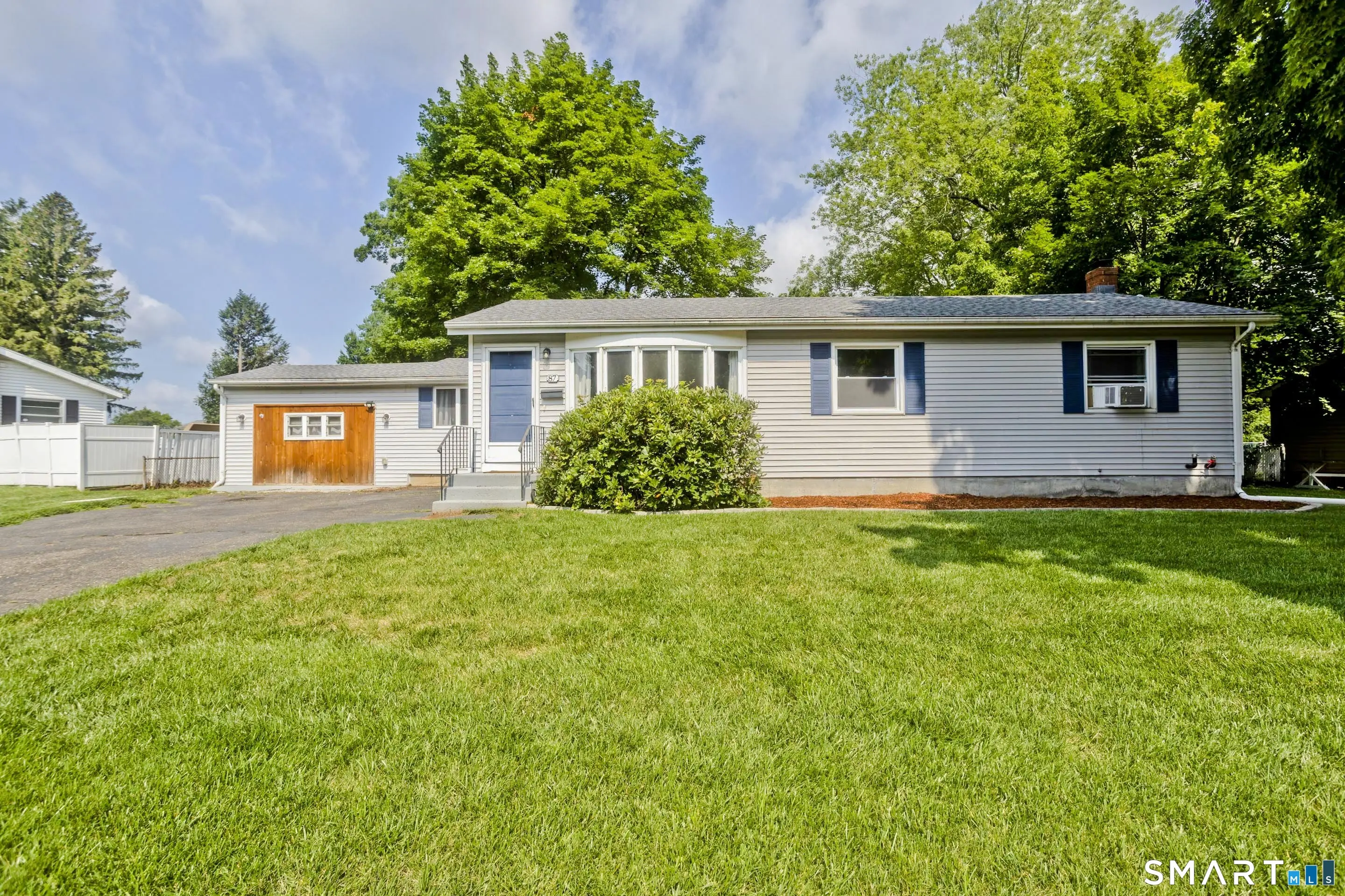 87 Jackson Road, Enfield