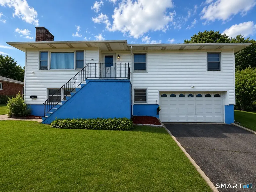 109 Hotchkiss Street, Waterbury