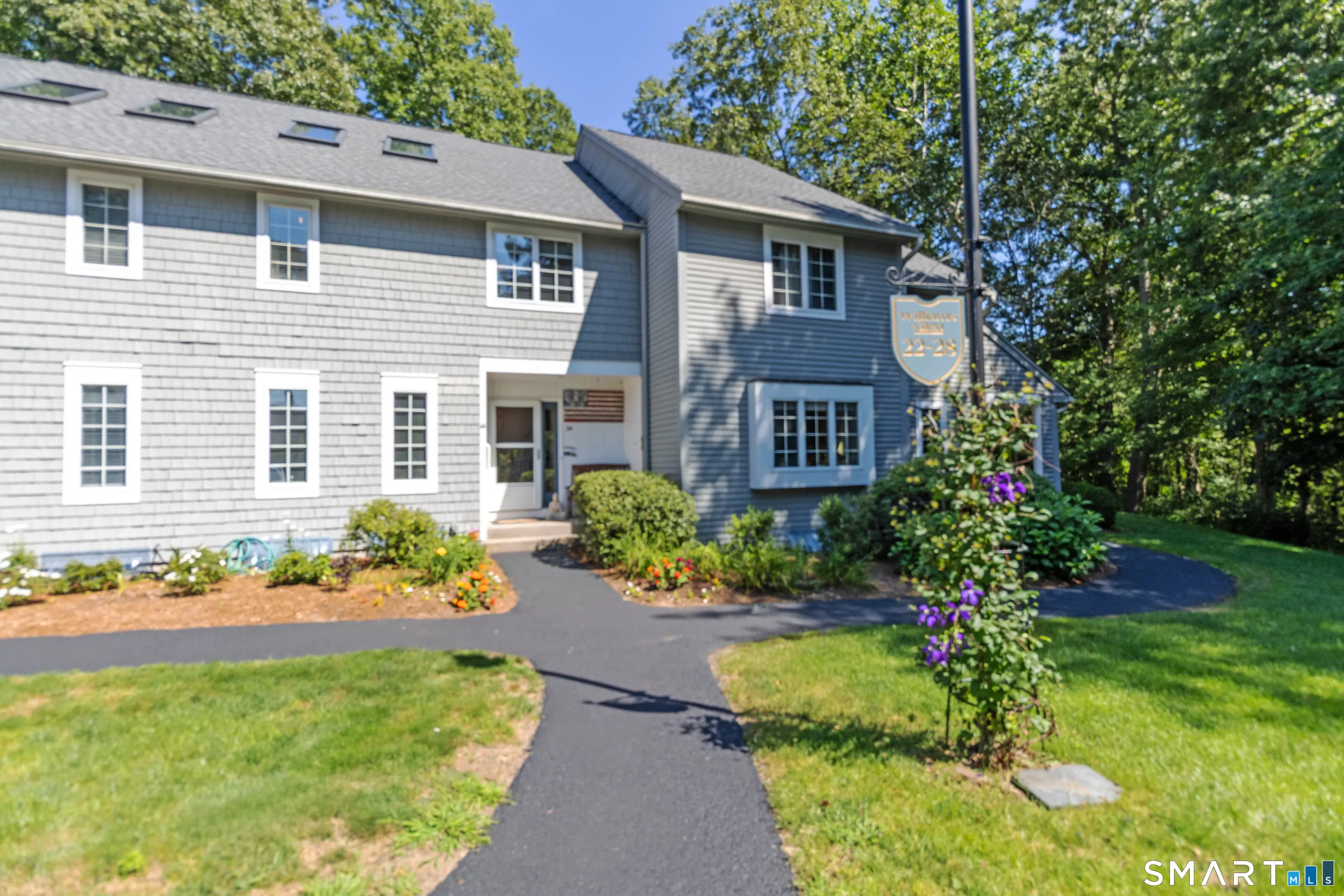 24 Williams Glen Way 24, Glastonbury