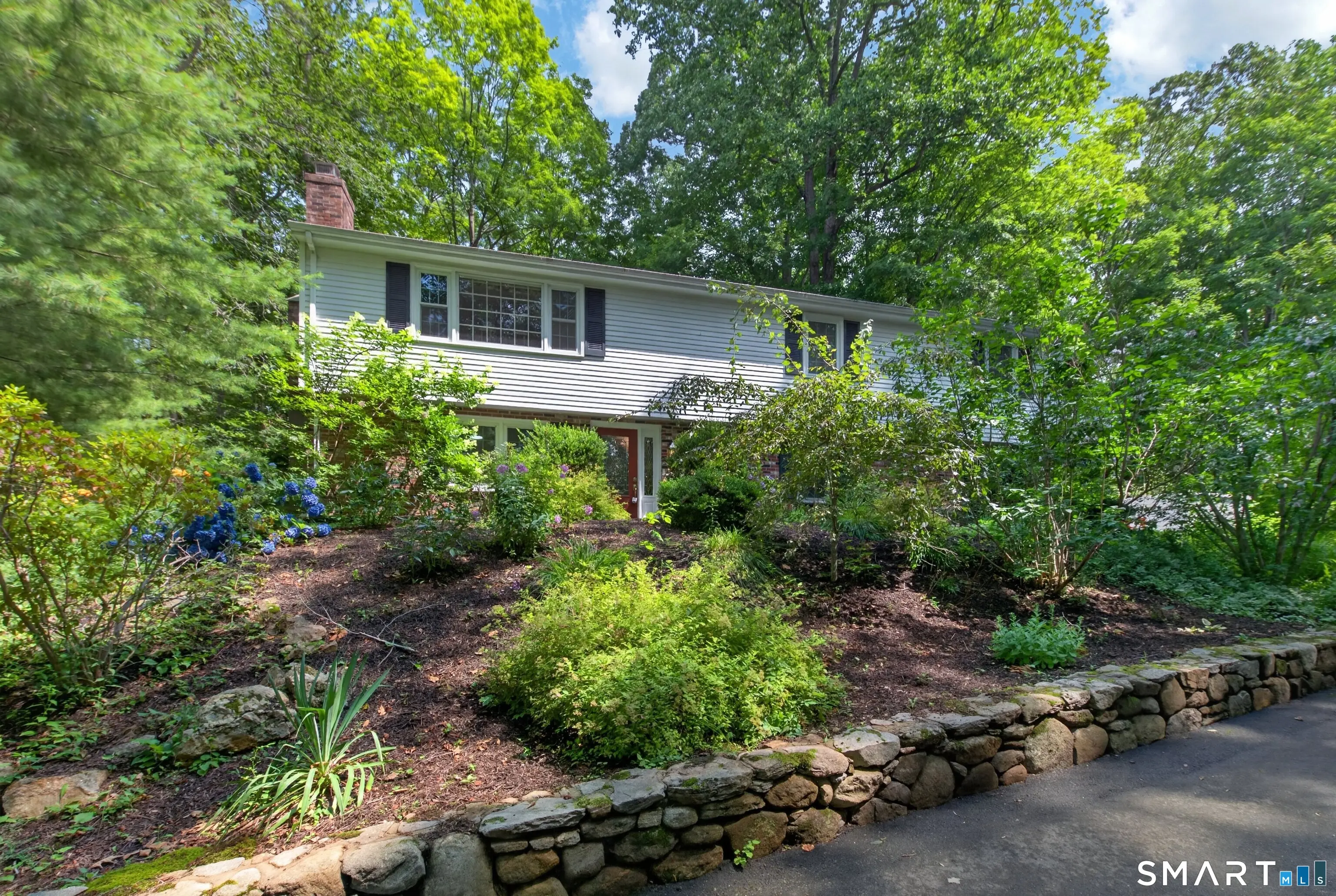 123 Janeway Drive, Guilford
