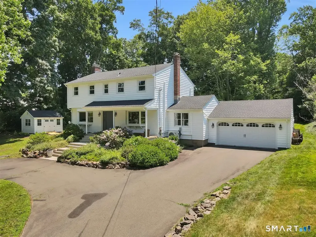 186 Alps Road, Branford