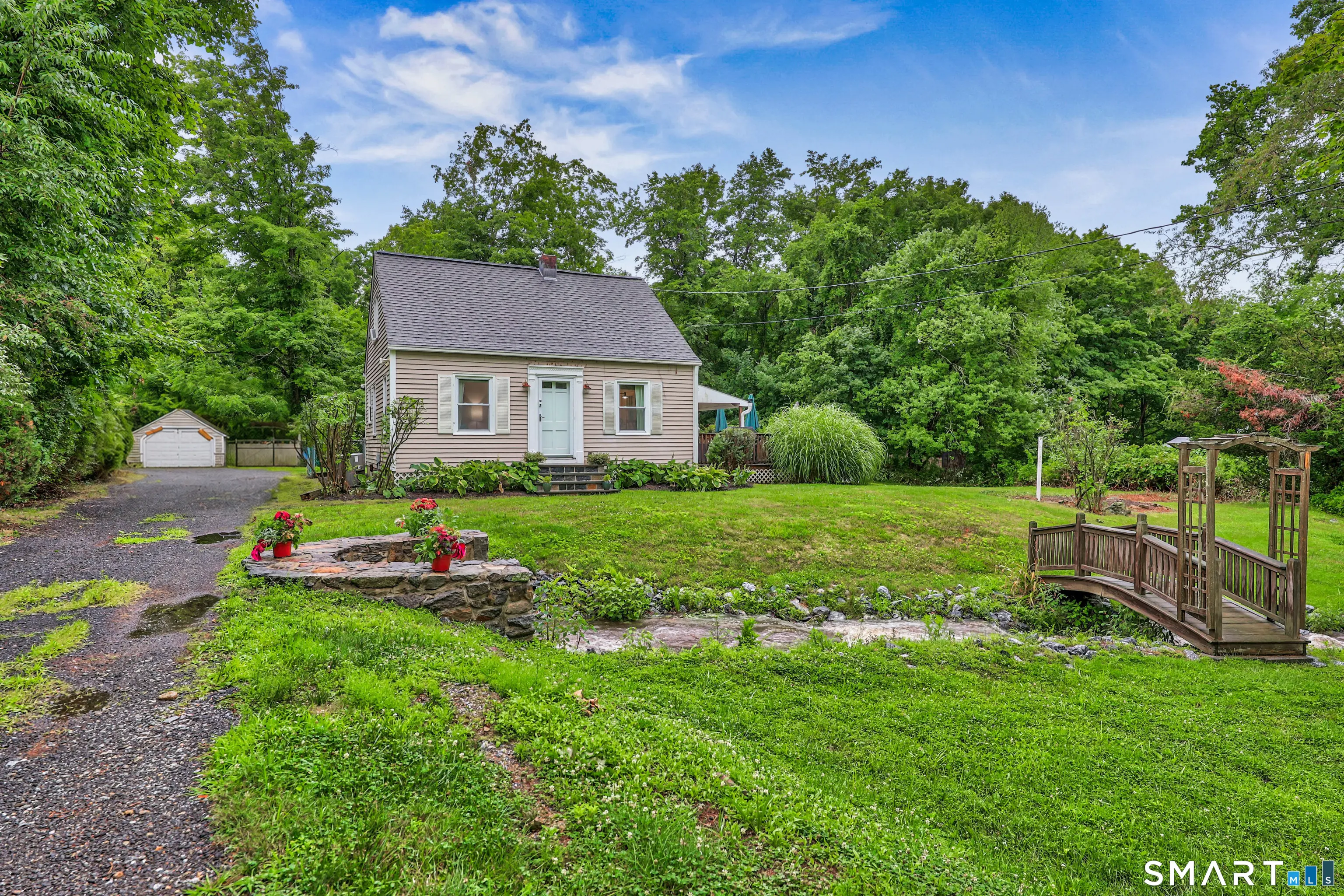 124 Blackberry Hill Road, Beacon Falls