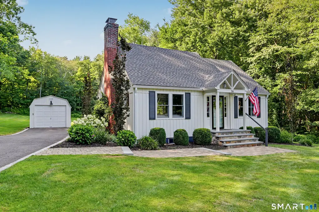 56 Banks Road, Easton