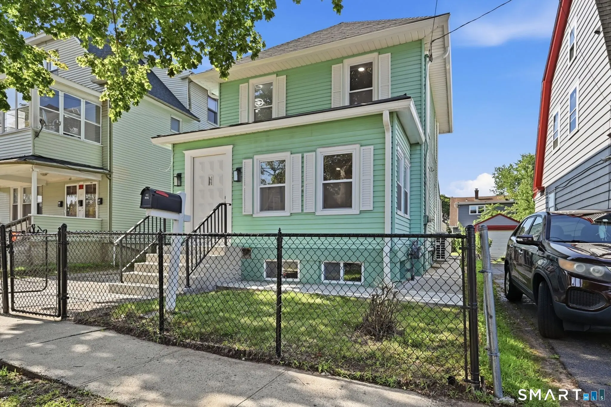 52 Fourth Street, Hamden