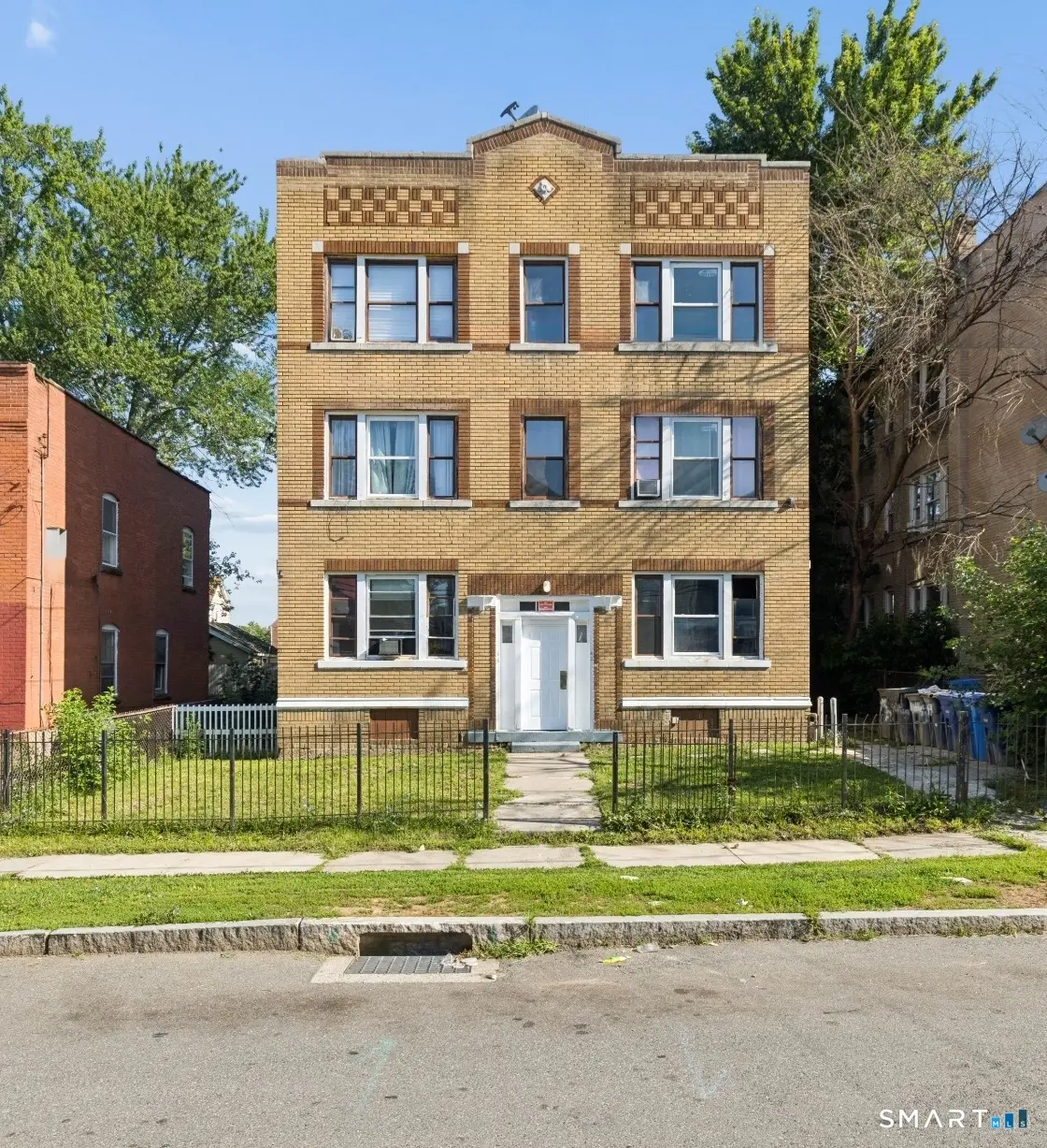 42-44 Redding Street, Hartford