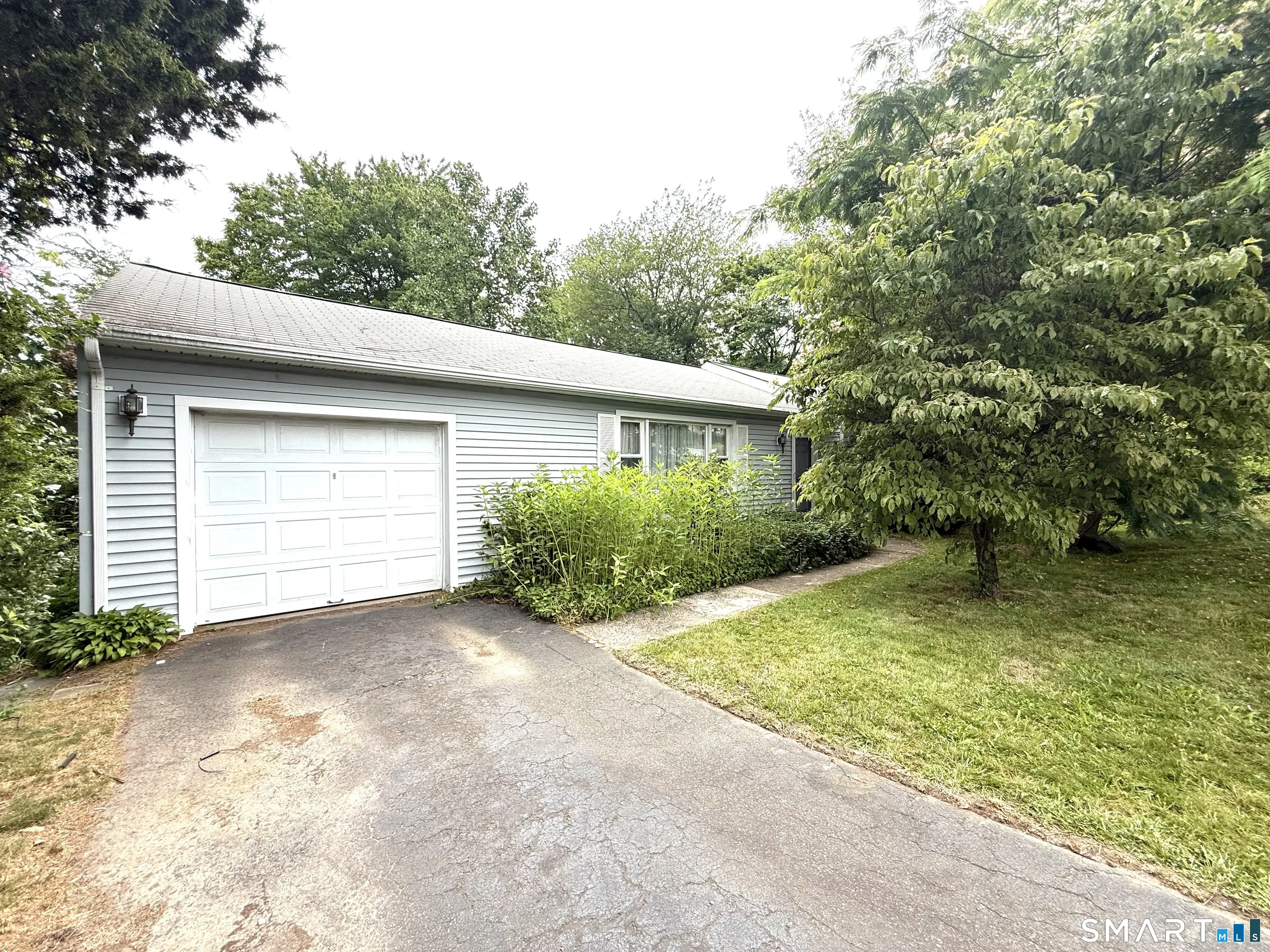 255 Morgan Lane, West Haven