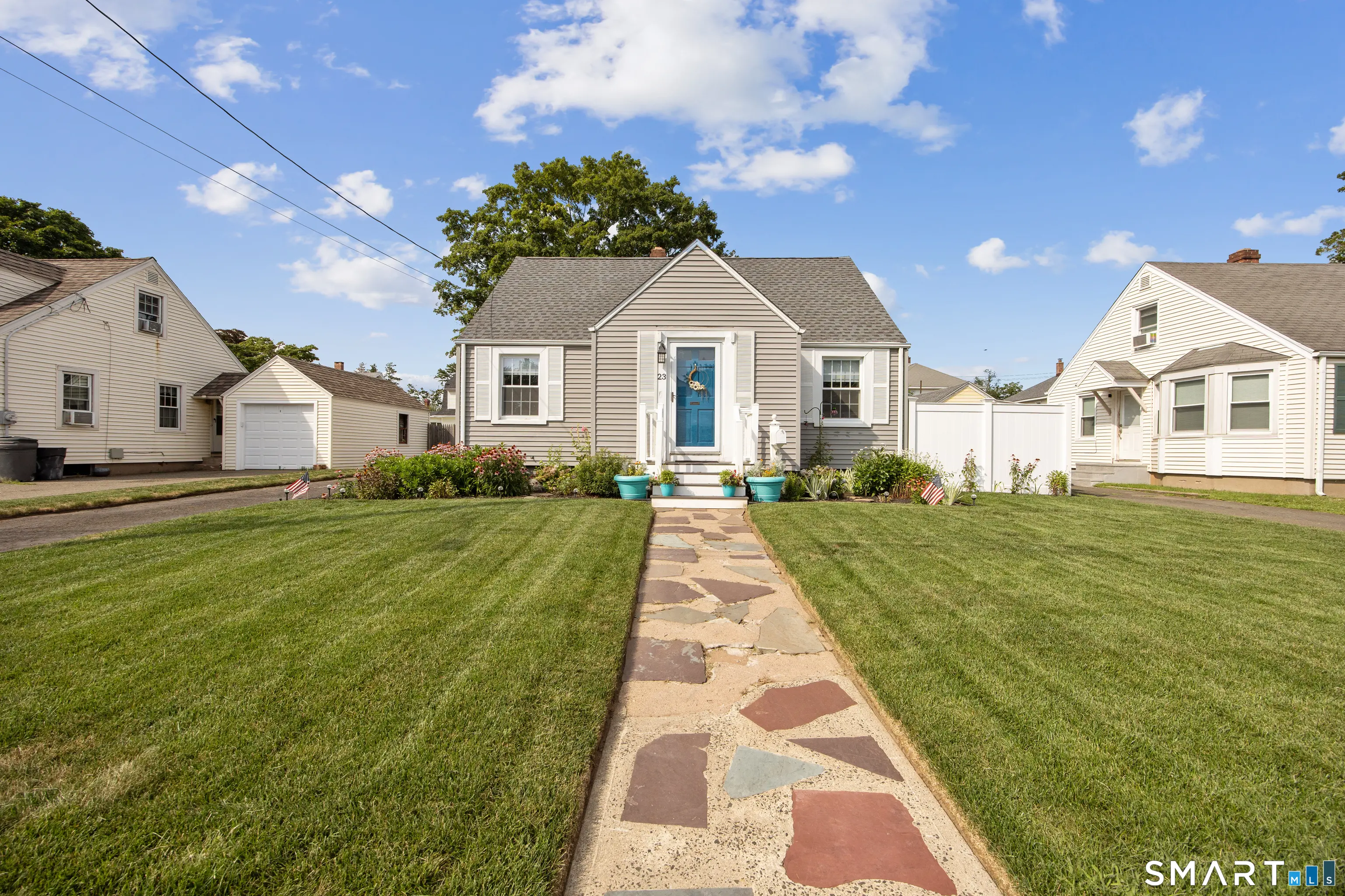 23 Rowe Street, East Haven