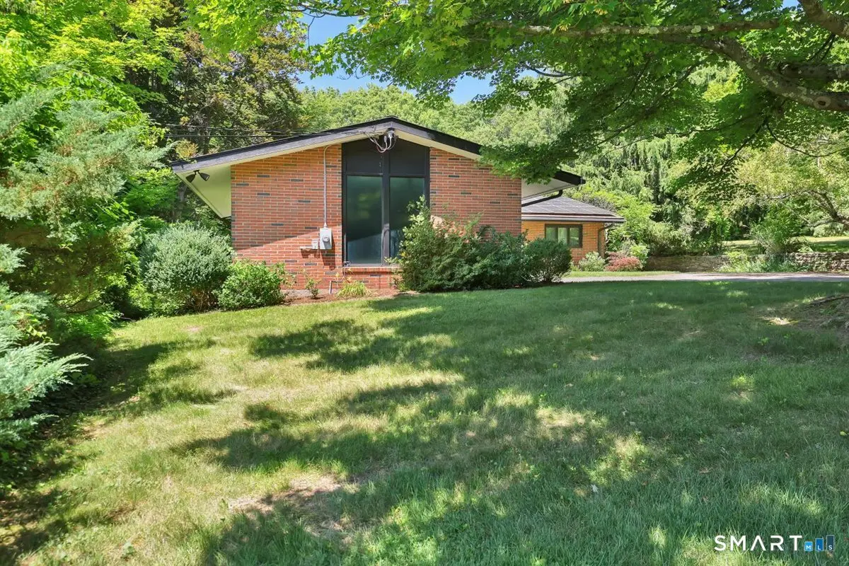 5 Tolland Avenue, Vernon