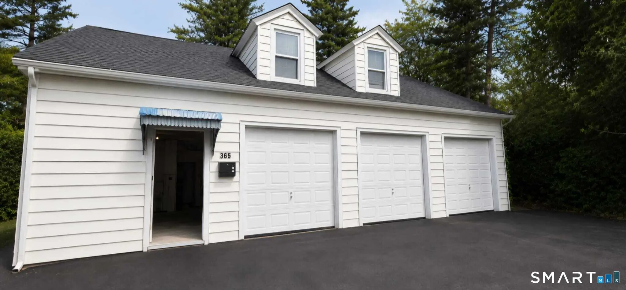 Garage -365 Circular Avenue, Hamden
