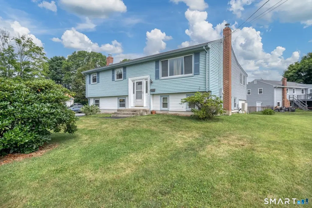 36 Corey Road, Groton