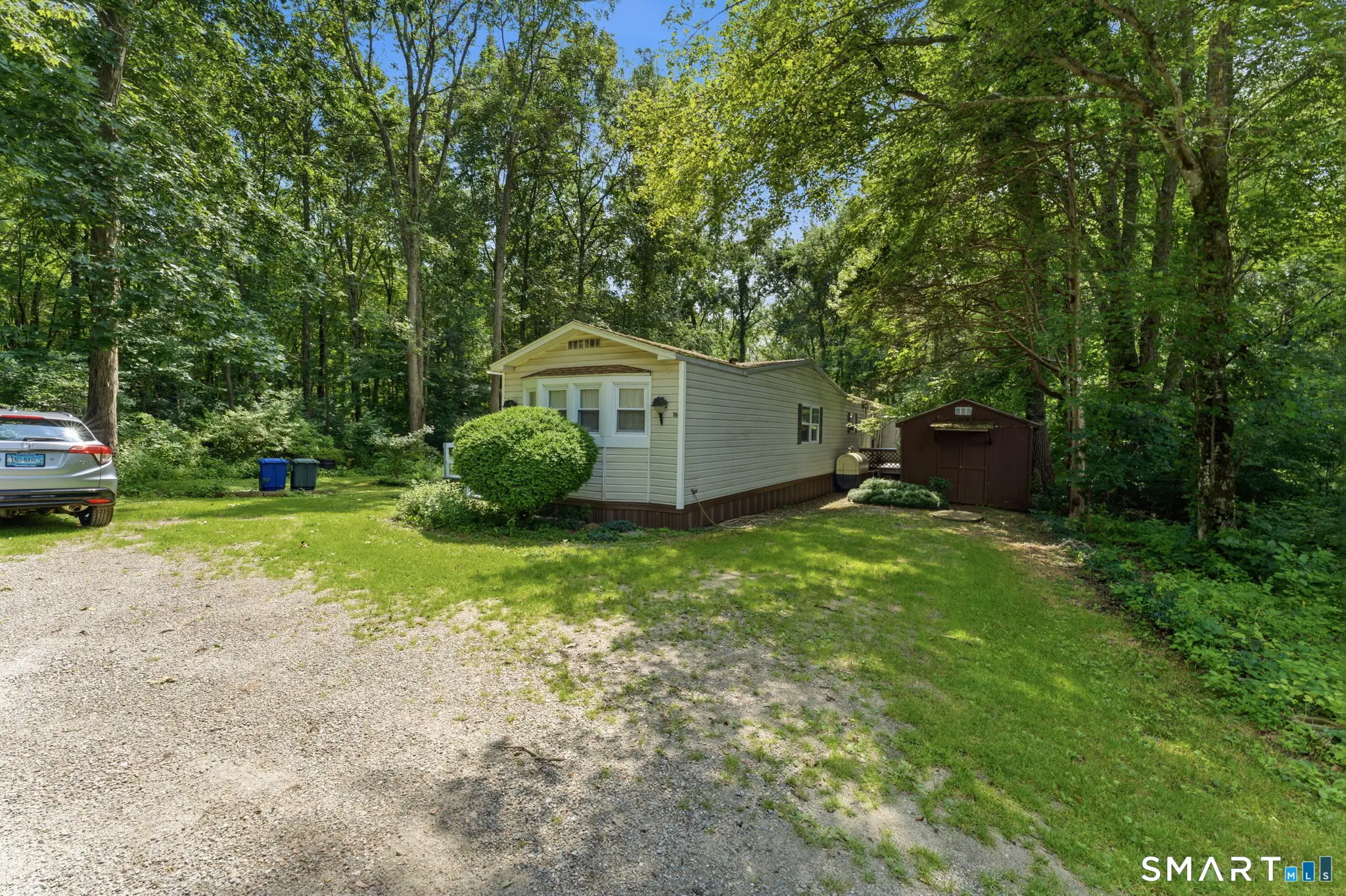 16 Wheeler Brook Park, Stonington