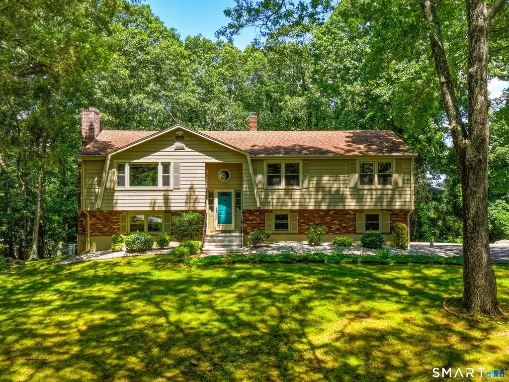 145 Peddlers Road, Guilford
