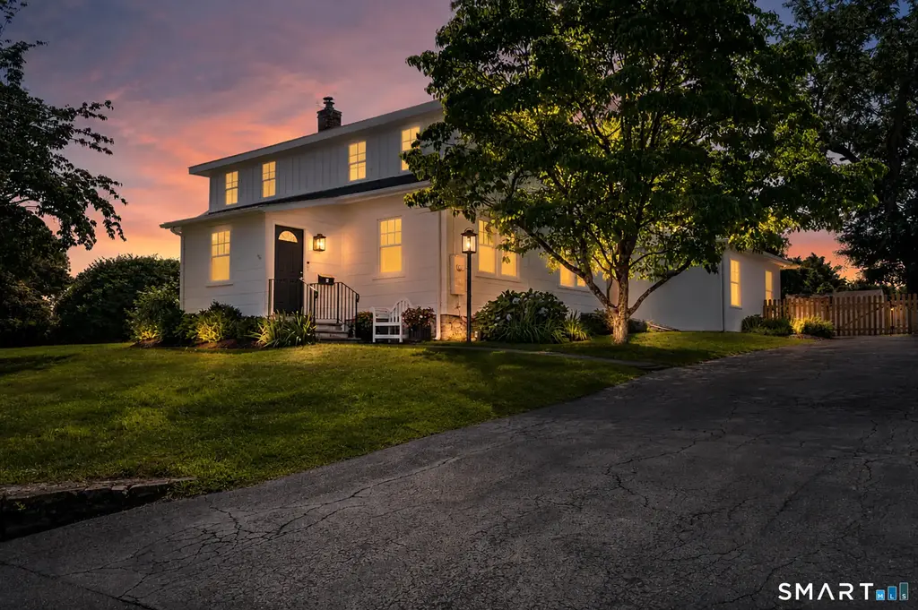 6 Hillsdale Avenue, Ridgefield