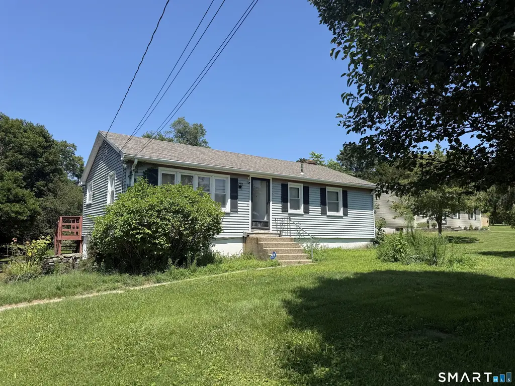 81 River Road, Preston