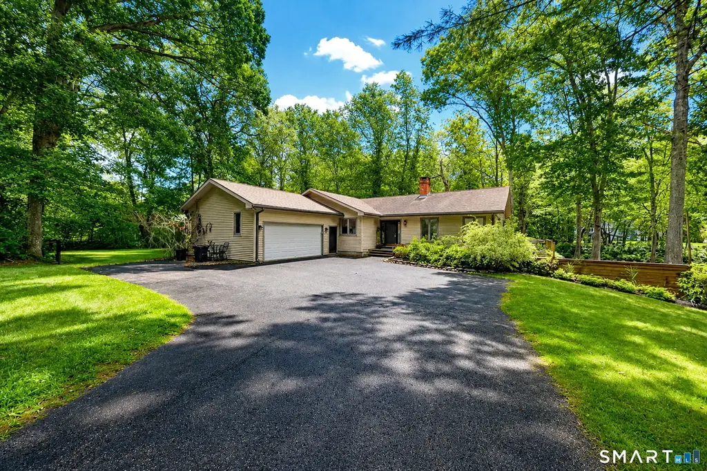 147 Johnson Pond Lane, Westbrook