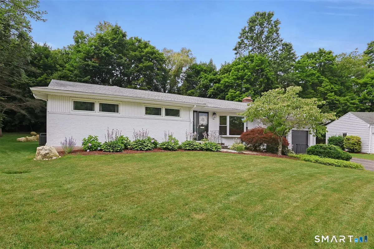 19 Tanglewood Road, West Hartford