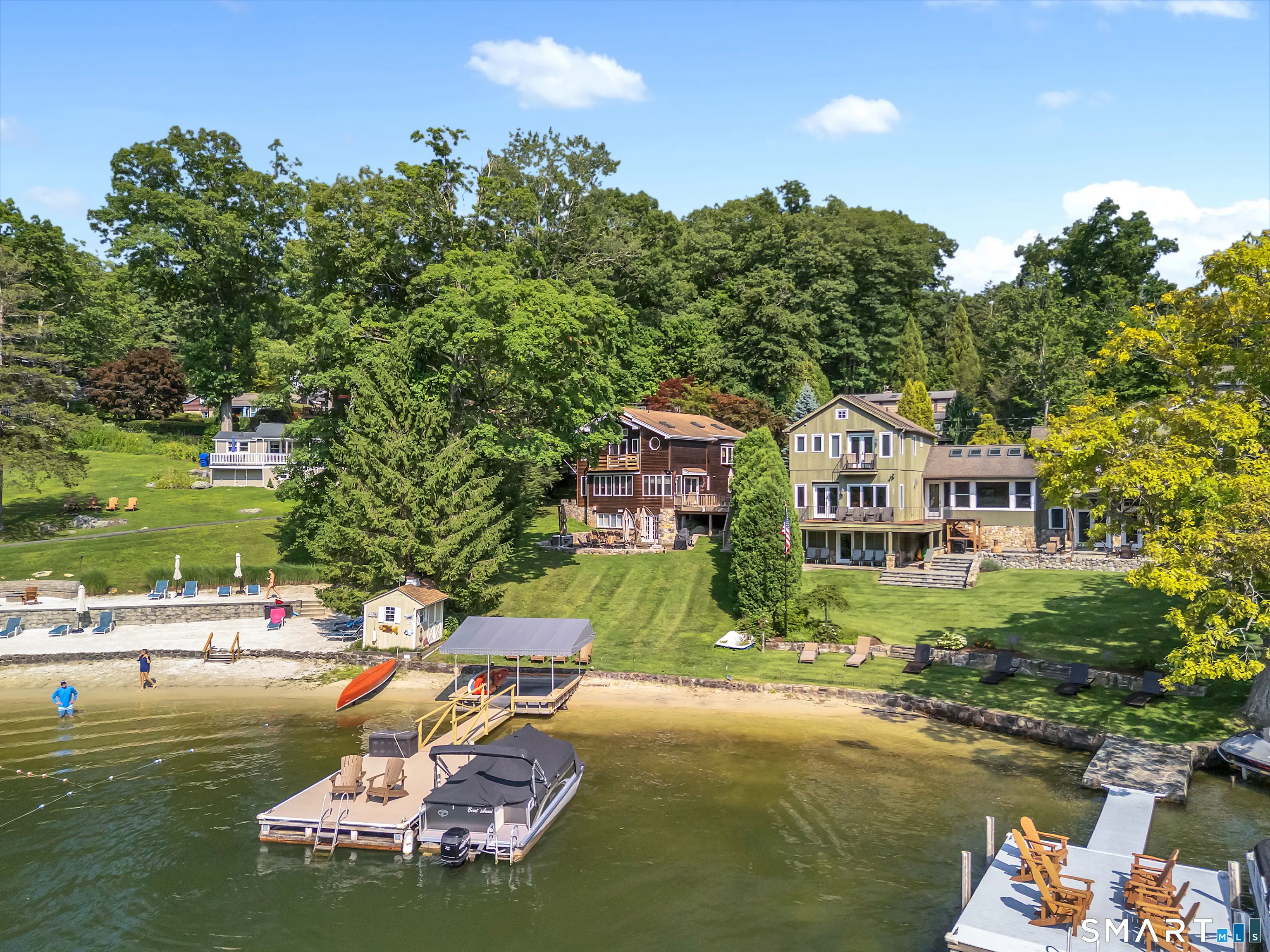 28 Lake Drive, New Milford