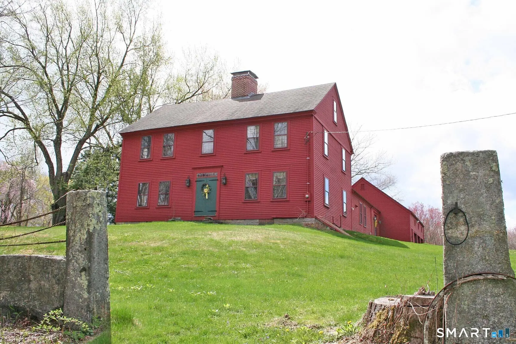 355 Wall Street, Hebron