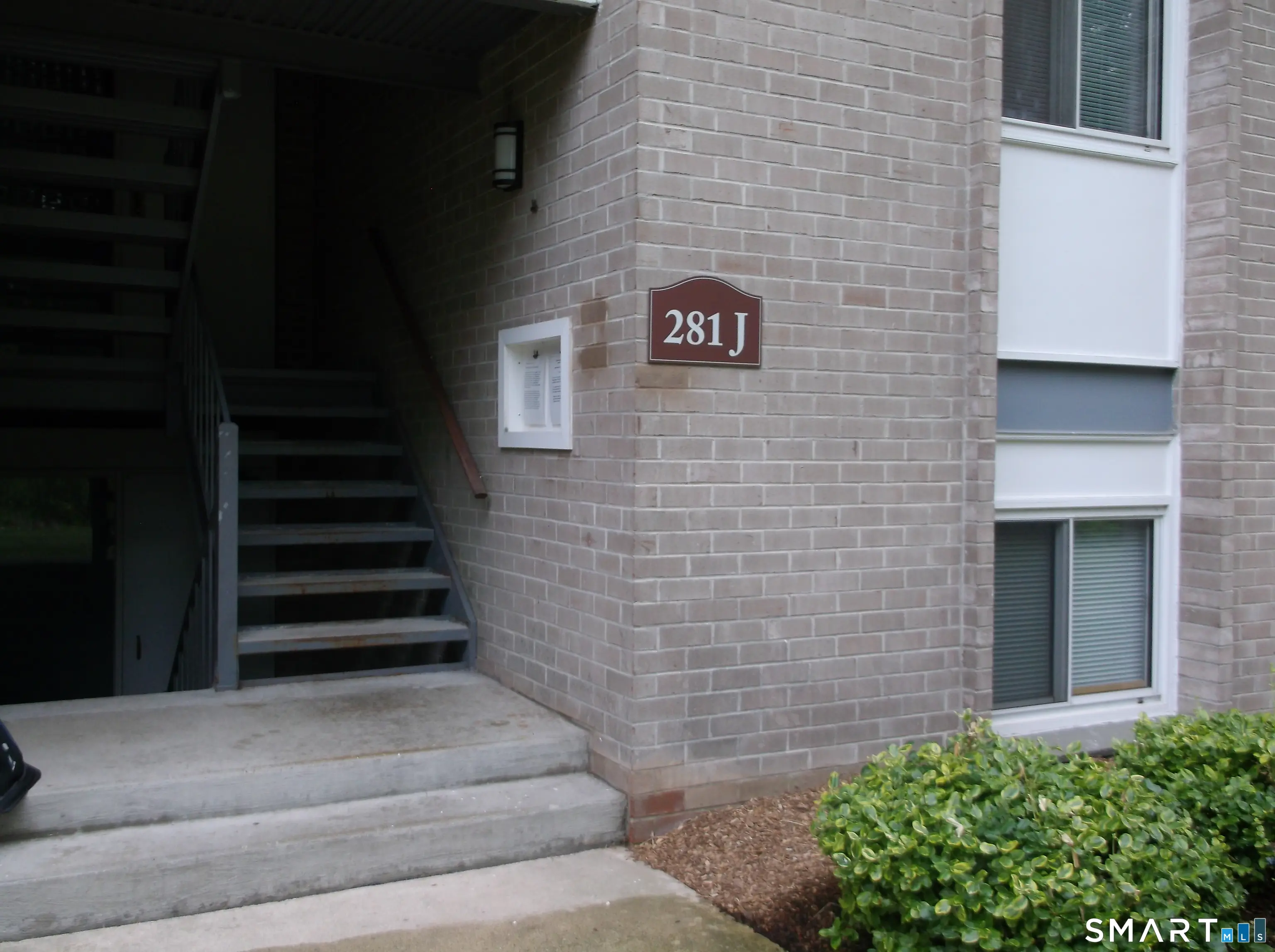281 Gardner Avenue J4, New London