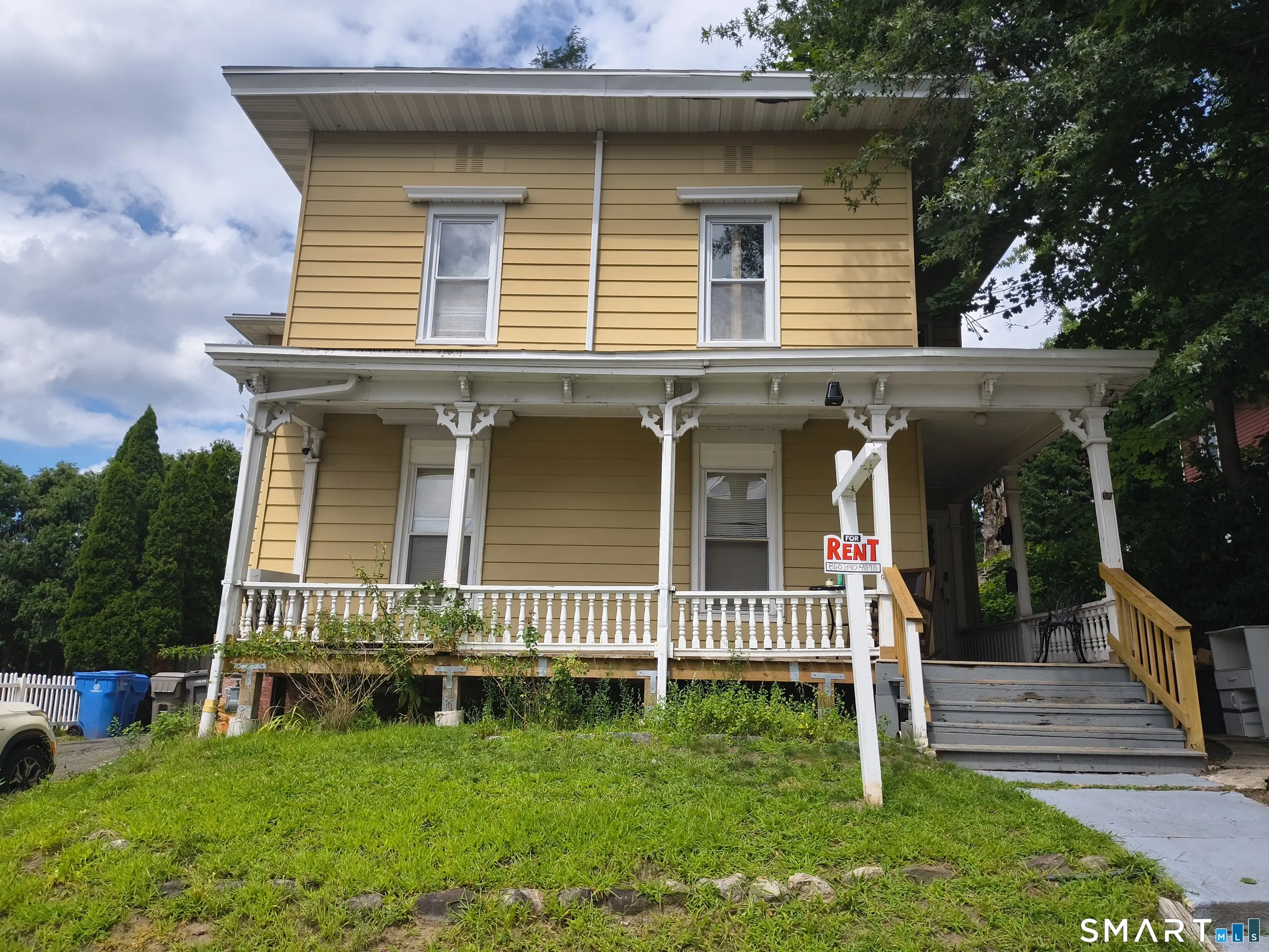 187 Center Street, Bristol
