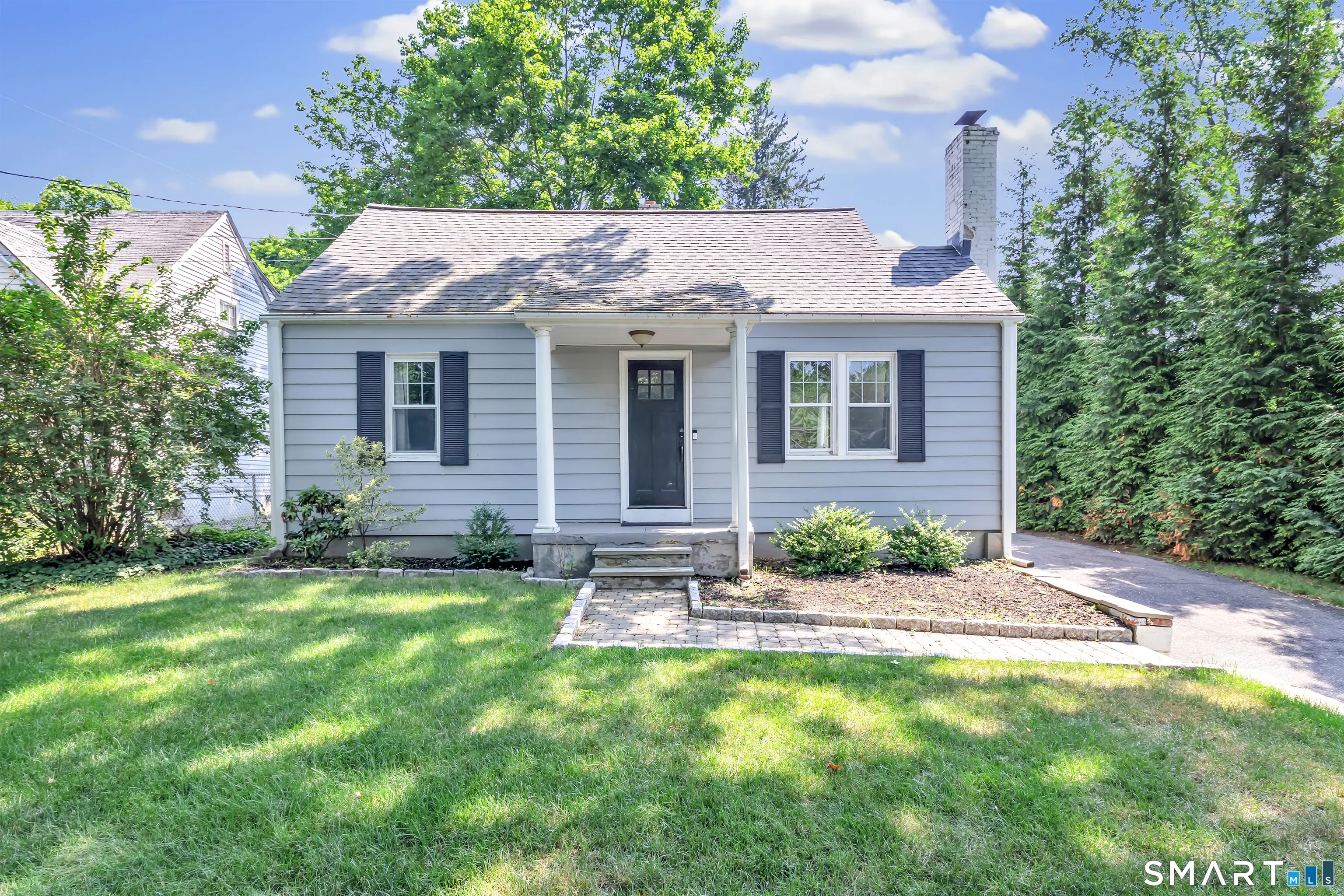 2082 Stratfield Road, Fairfield