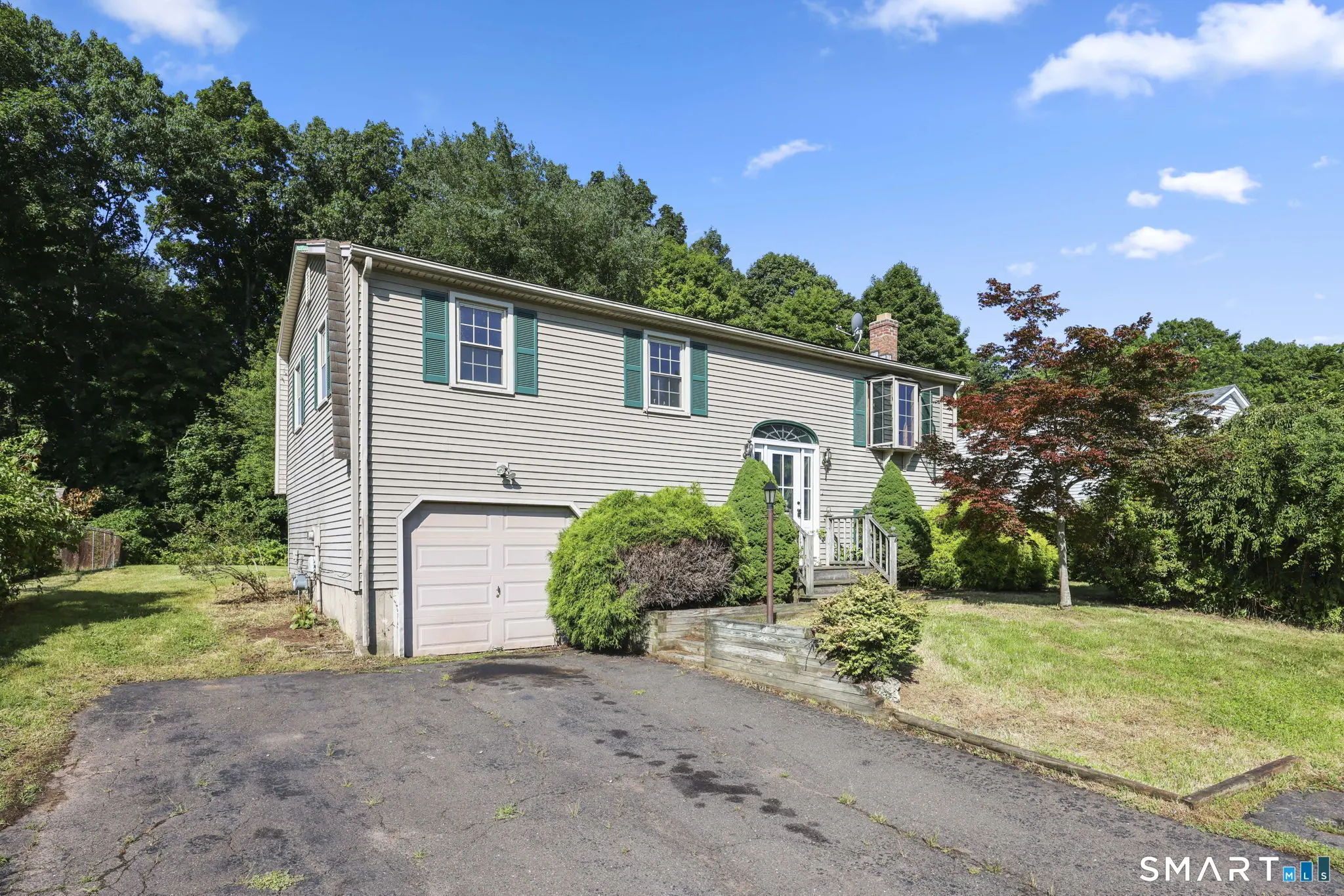 288 Knob Hill Road, Meriden