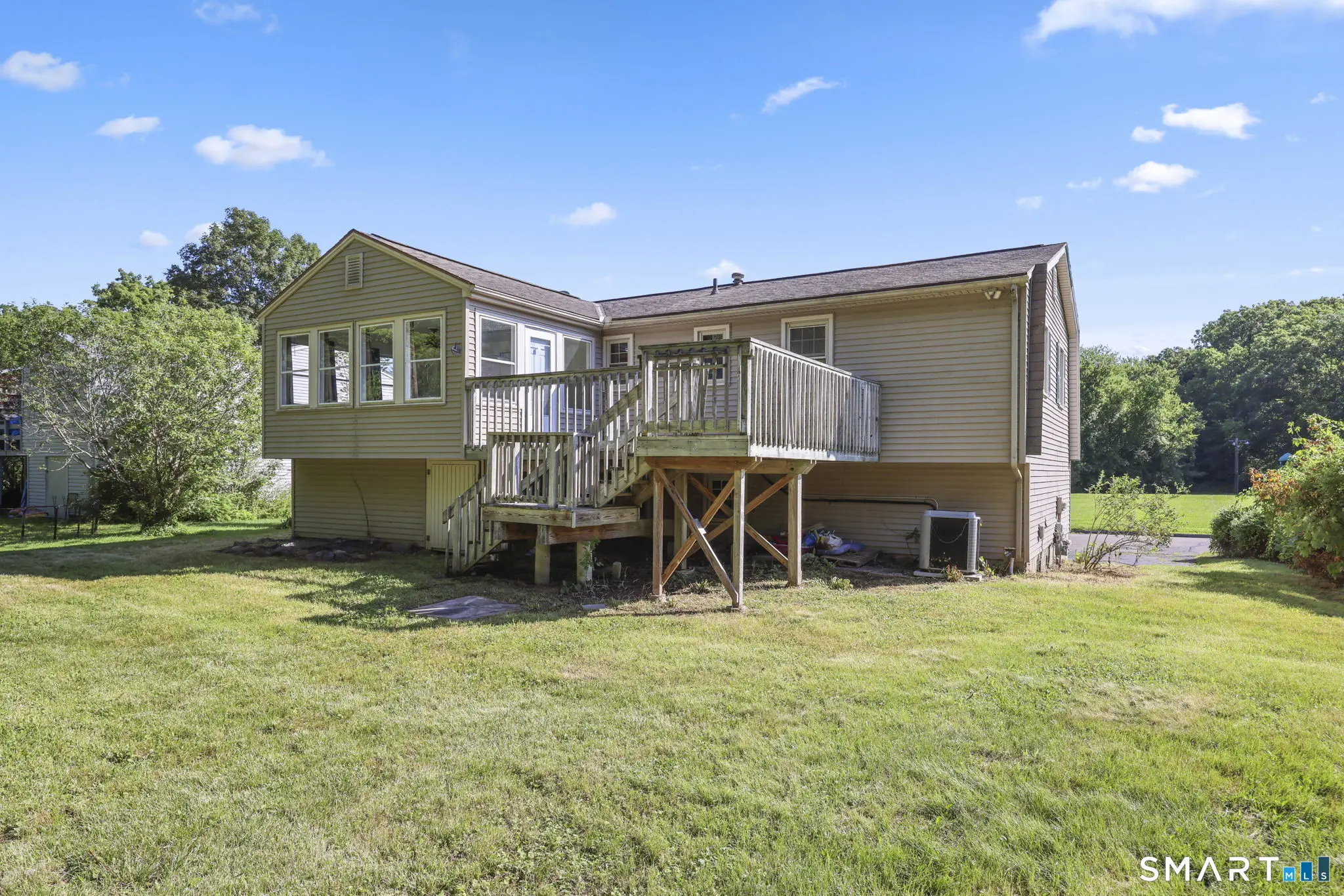 288 Knob Hill Road, Meriden