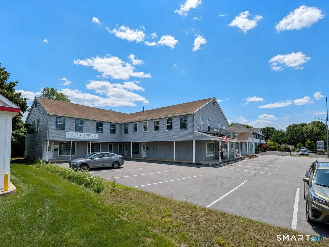 880 Boston Post Road, Old Saybrook