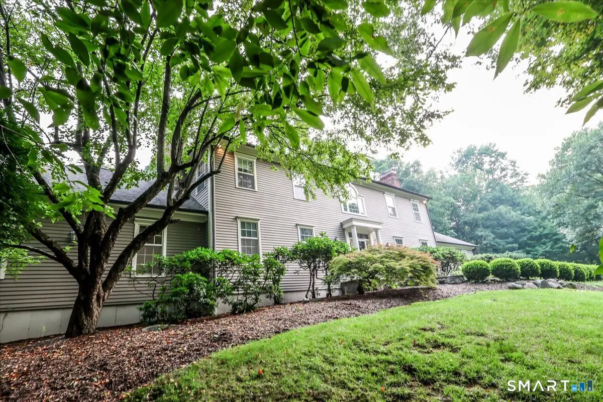 2 Raven Crest Drive, Bethel