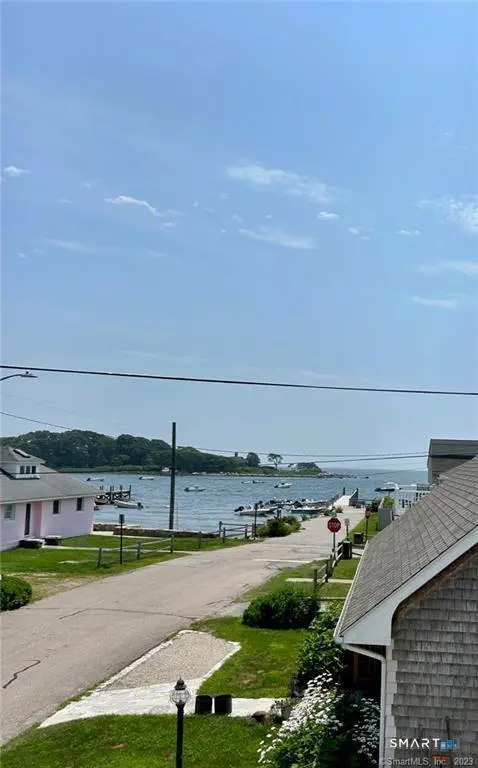70 Langworthy Avenue, Stonington