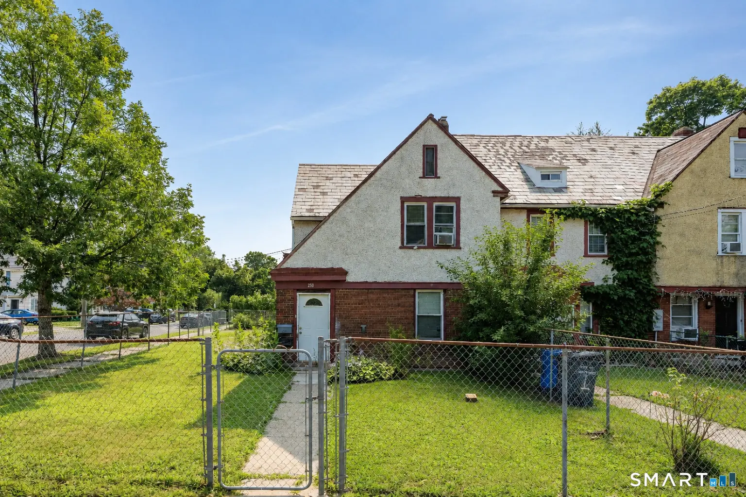 250 Hillside Avenue, Hartford