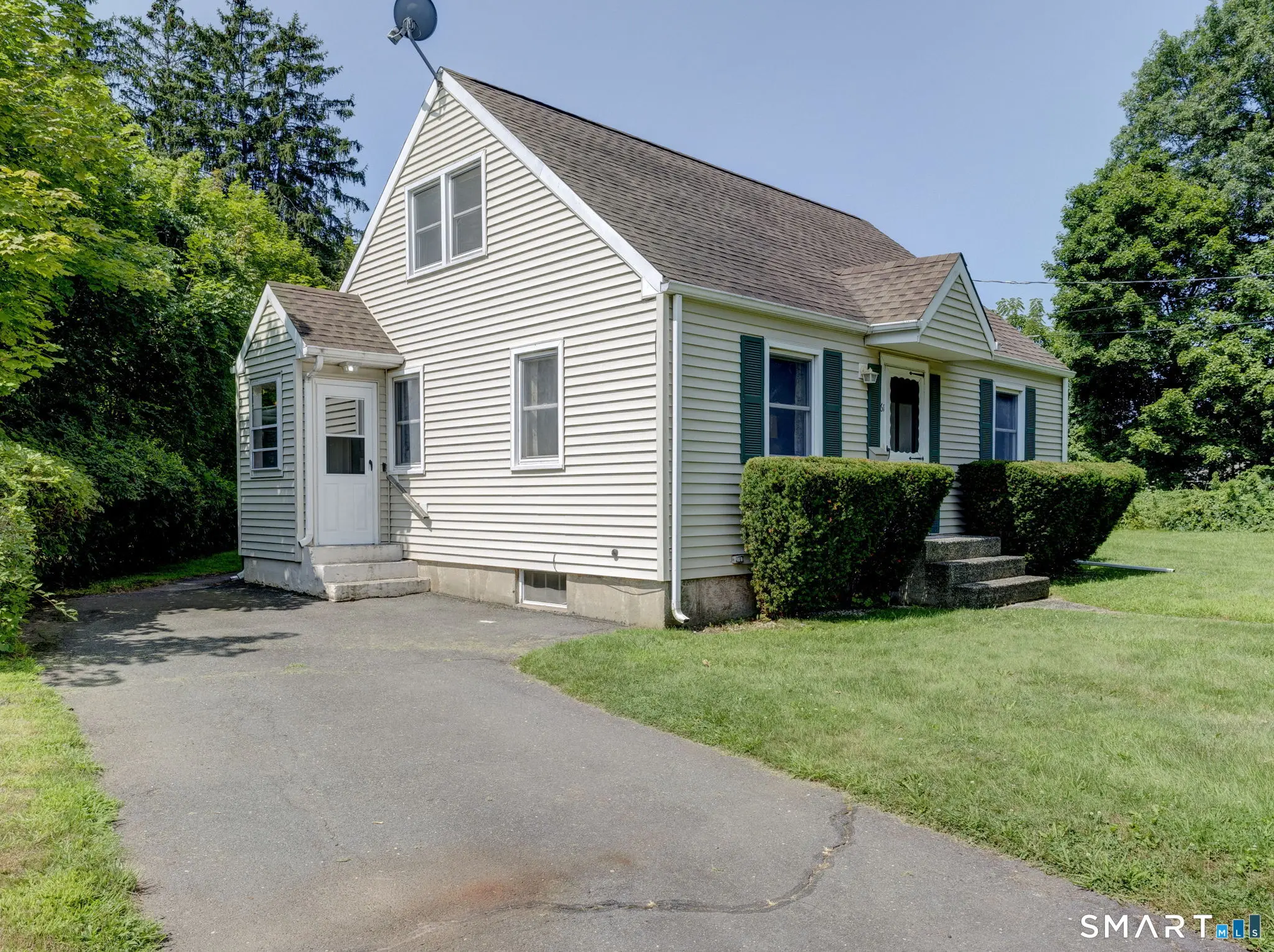 61 Berkley Avenue, Southington