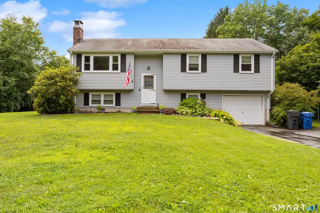 32 Hickory Road, Colchester